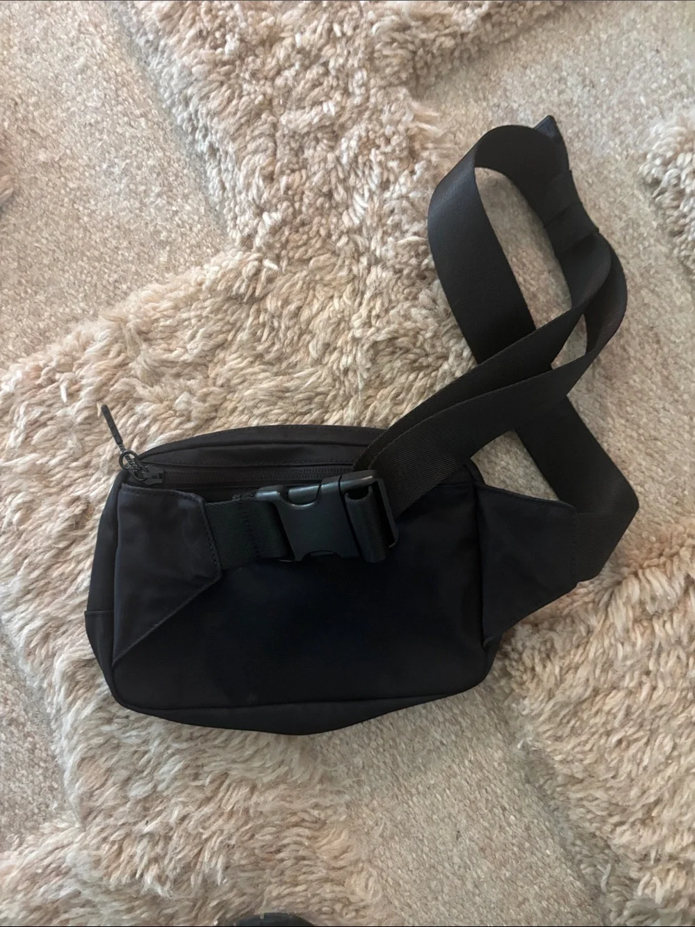 lululemon athletica compact crossbody